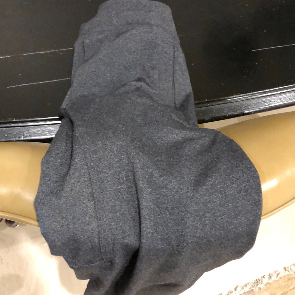 Lulu lemon men’s size: S sweatpants
